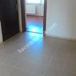 Rent 4 bedroom apartment of 130 m² in İstanbul