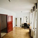 Rent a room of 160 m² in granada