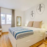 Rent 2 bedroom apartment of 95 m² in Lisbon