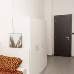 Rent a room in turin