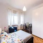 Rent a room of 113 m² in Milan