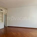 Rent 4 bedroom apartment of 150 m² in Milano