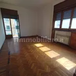 Rent 5 bedroom apartment of 183 m² in Genoa