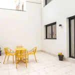 Rent 3 bedroom apartment in barcelona