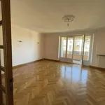 Rent 1 bedroom house of 80 m² in Rodez