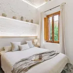 Rent 4 bedroom apartment of 65 m² in Barcelona