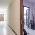 Rent 4 bedroom apartment in Barcelona