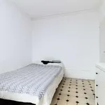 Rent a room of 110 m² in barcelona