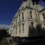 Rent 6 bedroom house in South West England