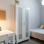 Rent 5 bedroom apartment in Valencia