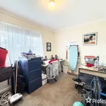 Rent 3 bedroom house of 95 m² in  South Tamworth NSW 2340                        