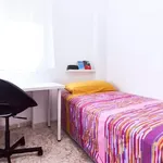 Rent 3 bedroom apartment in Seville