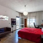 Rent 5 bedroom apartment in Valencia