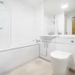 Rent 2 bedroom flat in London