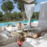 Rent 6 bedroom house in Cala Jondal