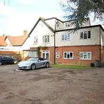 Flat to rent in Woking, Surrey GU22