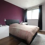 Rent 3 bedroom flat in Yorkshire And The Humber