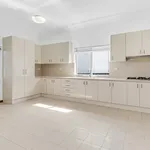 Rent 5 bedroom house in Enfield