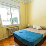 Rent a room of 150 m² in madrid