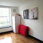 Rent 2 bedroom flat in London