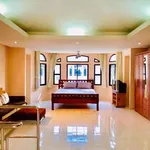 Rent 3 bedroom house of 420 m² in Bangkok