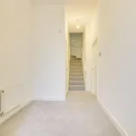 Rent 4 bedroom house in West Yorkshire