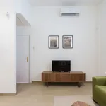 Rent 1 bedroom apartment of 30 m² in Málaga