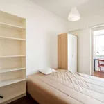 Rent a room in lisbon