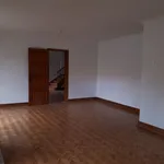 Rent 4 bedroom house of 250 m² in Lisboa