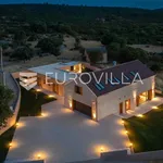 Rent 5 bedroom house of 366 m² in Šibenik - Okolica