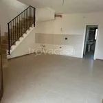 Rent 4 bedroom apartment of 95 m² in Roma