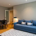 Rent 1 bedroom apartment of 60 m² in Porto