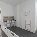 Rent a room of 150 m² in madrid