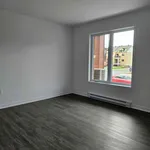 Appartement de 990 m² avec 4 chambre(s) en location à Laval (administrative region)