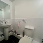 Rent 2 bedroom flat in Sandhurst