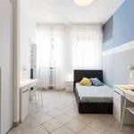 Rent a room of 75 m² in milan