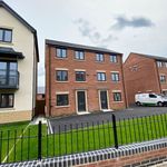 Rent 4 bedroom flat in East Midlands