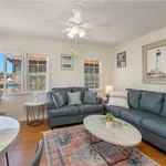 Rent 1 bedroom apartment of 65 m² in manhattan beach