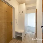 Pronajměte si 2 ložnic/e byt o rozloze 43 m² v Capital City of Prague