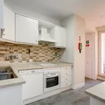 Rent 1 bedroom apartment of 100 m² in Oeiras