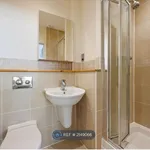 Flat to rent in Il-Libro Court, Reading RG1