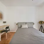 Rent a room in lisbon