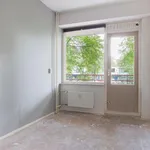 Rent 4 bedroom apartment of 94 m² in Voorhof-Hoogbouw