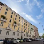 Rent 1 bedroom apartment of 25 m² in Milano