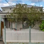 Rent 3 bedroom apartment in Brunswick