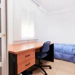 Rent 3 bedroom apartment in Seville