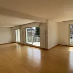 Appartement de 152 m² avec 4 chambre(s) en location à Lille