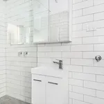 Rent 1 bedroom apartment in Hawthorn