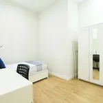 Rent a room of 109 m² in madrid