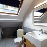 Rent a room of 100 m² in brussels